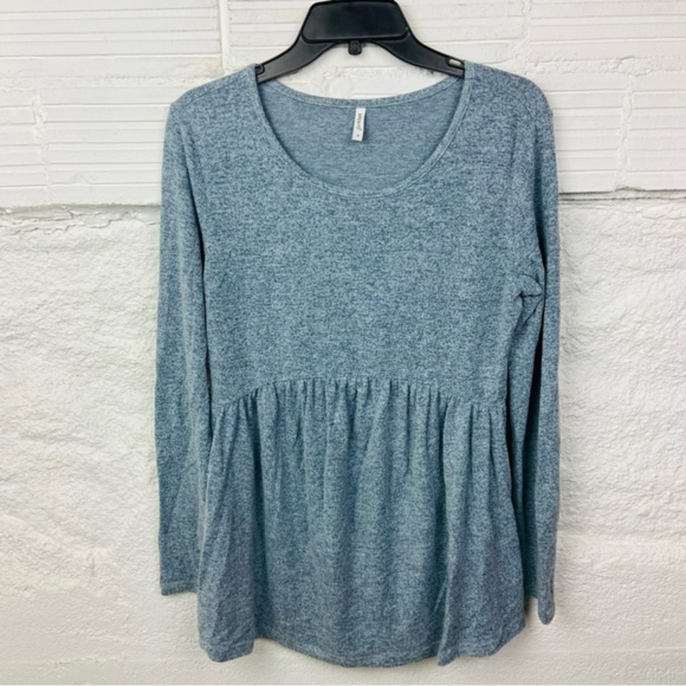 Xpenyo Heather Blue Long peplum ruffle bottom knit Sleeve Top size medium